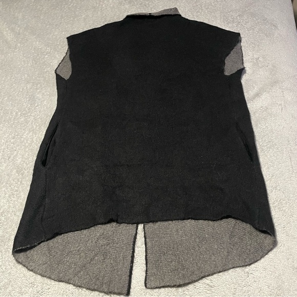 LOLE Freddie cardigan in black one size fits most VGUC - Picture 3 of 9